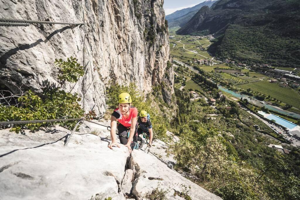 Me Ca - Appartamento Vacanze Riva del Garda Exteriér fotografie
